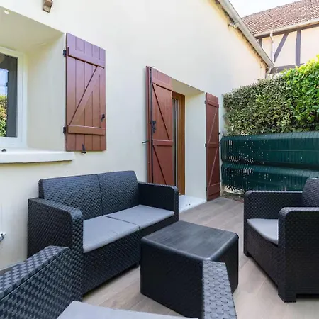 Apartment Esbly, Jacuzzi, Terrasse, Disneyland Esbly